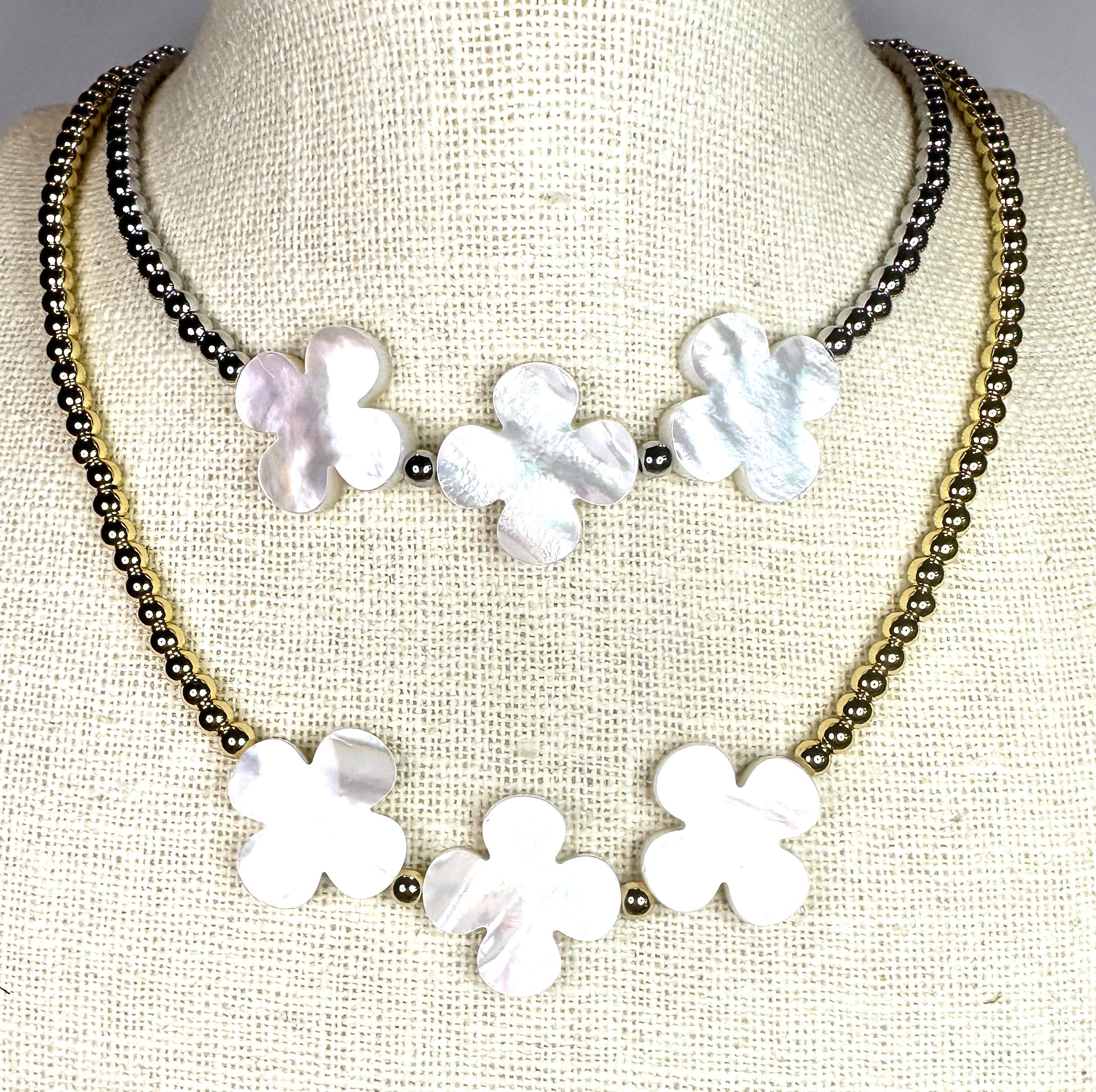 Stunning Mother of Pearl TRIPLE Daisy Clover Gold OR Silver Ball Necklace